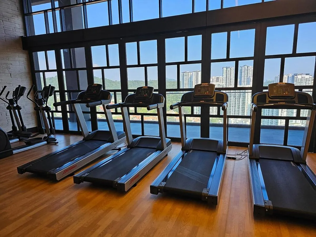 Societe Hartamas, Mont Kiara, Kuala Lumpur Golf Apartment