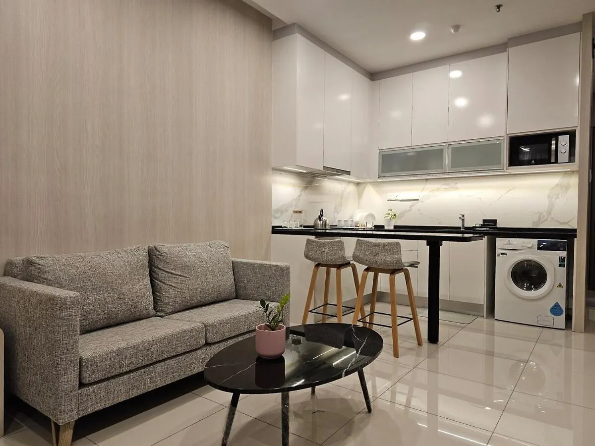 Societe Hartamas, Mont Kiara, Kuala Lumpur Golf Apartment
